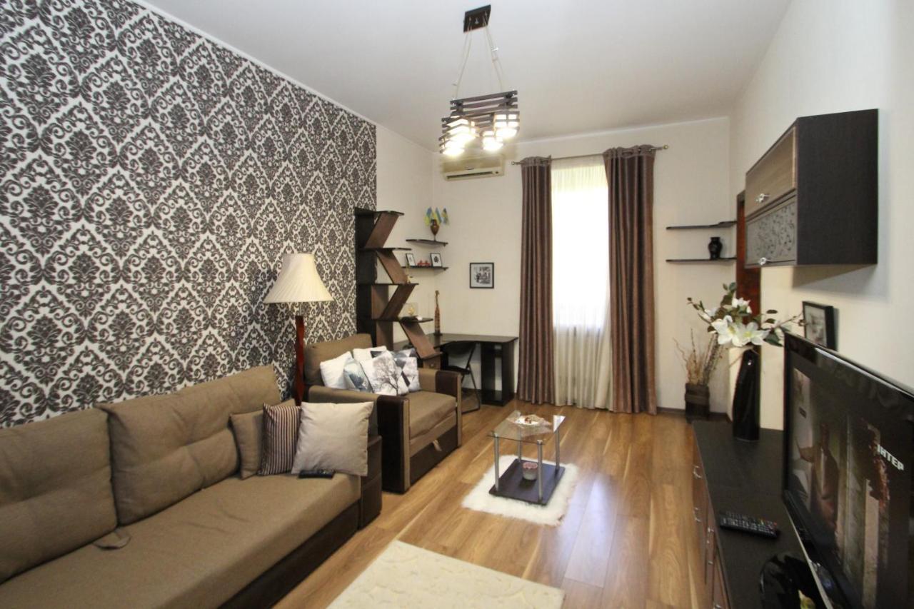 Cozy Apartment On Yevreiska Street Odessa Dış mekan fotoğraf